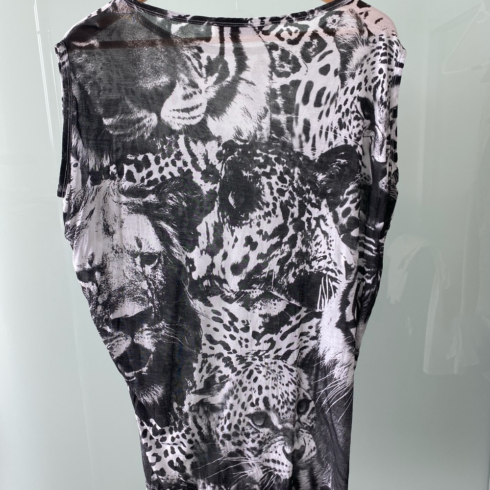 Stella McCartney leopard print tshirt